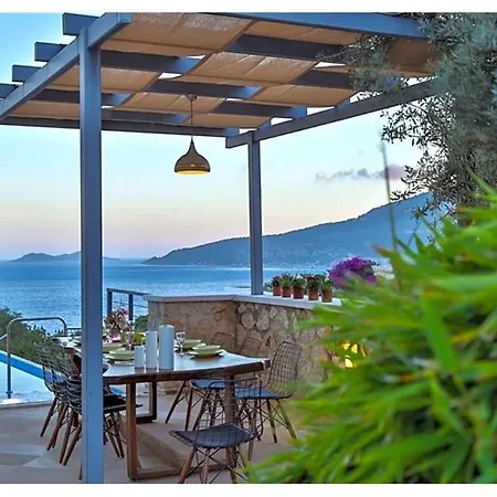 Sleeps 8 With Pool Air Con And Wifi * Kalkan