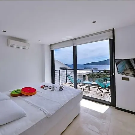Sleeps 8 With Pool Air Con And Wifi Villa *