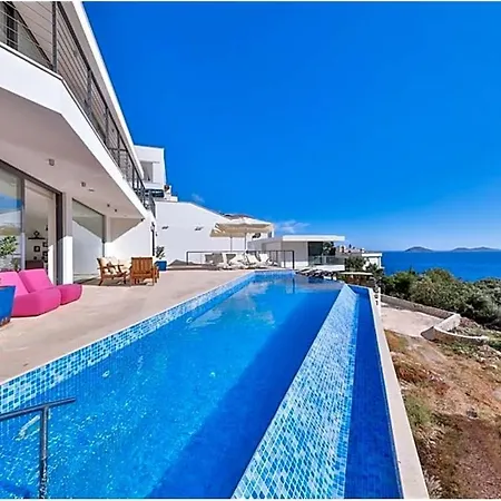 Sleeps 8 With Pool Air Con And Wifi Kalkan