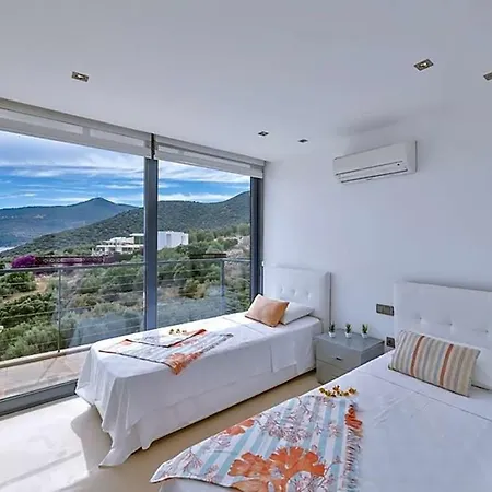 Sleeps 8 With Pool Air Con And Wifi Kalkan
